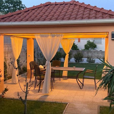 Apartment Vedran Kaštela Kültér fotó