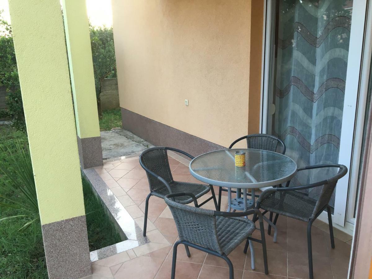 Apartment Vedran Kaštela Kültér fotó